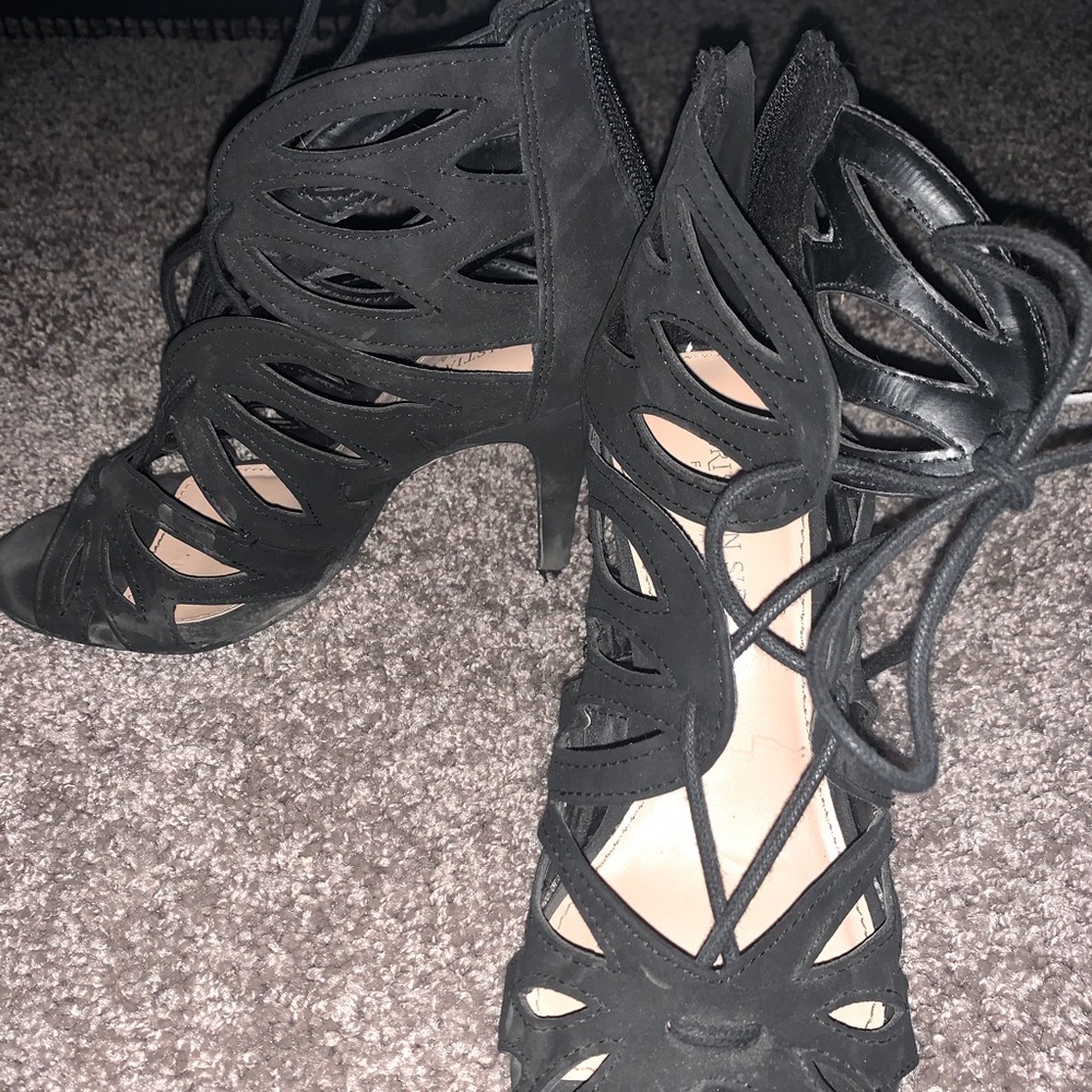 Black Cage Heel